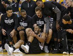 In his first game back after missing the previous five games due to right foot soreness, leonard had 16 points, six parker elected to utilize the spurs' doctors, while leonard sought treatment outside of the organization. Spurs Fan Sues Zaza Pachulia Warriors Over Kawhi Leonard Injury Def Pen
