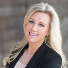 Kristi Martin's Instagram, Twitter & Facebook