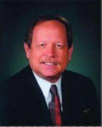 Illinois GOP delegates deal with storm as they make way to Tampa