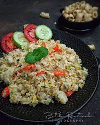 Batih Rintasih Di Instagram Bismillah Bebas Ah Mau Sarapan Yg Berat Atau Ringan Pakai Nasi Atau Roti Tadi Pagi Sayaaa Sara Nasi Goreng Sarapan Nasi