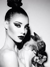 Black And White Makeup Looks Nickayla Rivera Black And White Makeup White Makeup Photo Makeup