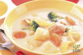 鶏肉とじゃがいものシチューのレシピ 作り方 味の素パーク の料理 レシピサイト レシピ大百科 鶏もも肉やじゃがいもを使った料理 レシピ レシピ 食べ物のアイデア シチュー レシピ