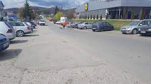 If you want to know exactly where it is located lidl, look at the map below. Joi Accesul CÄtre Strada Barajului Spre Lidl Este RestricÅ£ionat Interes Argesean