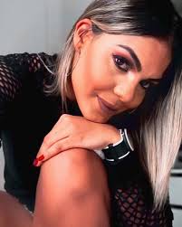 Confira a agenda de lives exclusivas da editora perfil suspeito ateia fogo em carros e motos no bairro colégio batista, em belo horizonte. 47 Mil Curtidas 1 604 Comentarios Tays Reis Eutaysreisoficial No Instagram Hoje E Dia De Formacao De Roca Vamos Eman Menina Instagram Energia Positiva