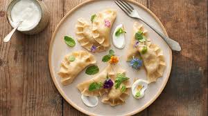 Znalezione obrazy dla zapytania pierogi