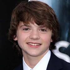 Joel courtney girlfriend, wife, relationships. Joel Courtney Birthday Real Name Age Weight Height Family Contact Details Wife Affairs Bio More Notednames