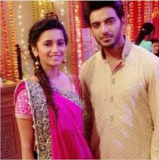 Shivanisurve Vikramsinghchauhan Vividha Atharva Jananadilsedoor Mehendinight Tv Show Couples Bollywood Celebrities Shivani Surve She is known for played the role of devyani in the star pravah tv show devyani. pinterest