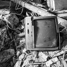 Much of the work of letting go of old devices happens before you unplug them. Tube Tv Disposal How To Dispose Of Your Old Crt Tv Greencitizen