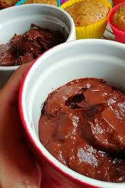 Mousse Au Chocolat A Base D Avocat Sans Lactose In 2020 Gourmet Food Desserts