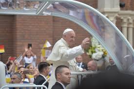 Papa francisc va sta în românia 3 zile, de vineri 31 mai, până duminică, 2 iunie. Impresii DupÄ Prima Zi De VizitÄ In Romania Mesajul Postat De Papa Francisc Pe Twitter