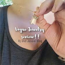Rj And Jessie Vogue Jewelry Elephant Necklace Review Vogue Jewelry Elephant Necklace Jewelry Review