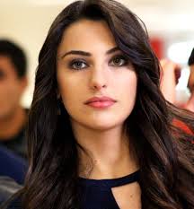Pin By Chada On صور الممثلين و الممثلات Turkish Women Beautiful Beauty Girl Beauty