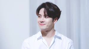 He is living a single life. Jackson Got7 Age Wiki Girlfriend Facts And More Wikifamouspeople