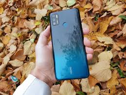 TECNO SPARK 5 Air: 5 reasons for and 1 ...