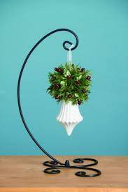 The round metal base keeps your ornament. Black Metal Single Ornament Display Stand 14 Inches Arranjos De Flores Natal Ferramentas De Soldagem