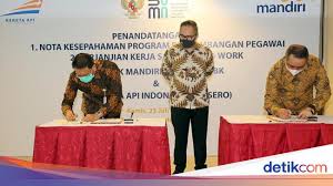 Selanjutnya diikuti dengan peluncuran single brand di seluruh jaringan melalui iklan dan promosi. Pt Kai Gandeng Bank Mandiri Adakan Program Benefit Training Pegawai