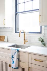 kitchen sink window decorating ideas