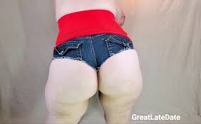 PAWG Fat Booty in Denim Booty shorts and Lover in Pantyhose and Thong -  Fetish Couple Having Fun!