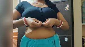 Village Bhabhi Kaise Nahati hai | xHamster