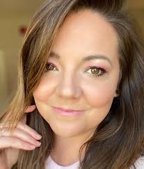 21 years ago I did the makeup for Destiny's Child in the original Lose My  Breath video. Watching them perform it at Beyoncé's final tour stop gave me  absolute CHILLS. The talent,