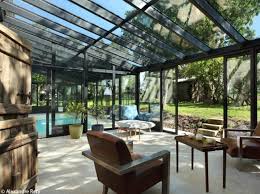 Les Verandas Pas Si Has Been Que Ca Veranda Design Veranda Piscine Veranda Minimaliste