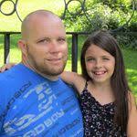 Lorie Hayter's Instagram, Twitter & Facebook