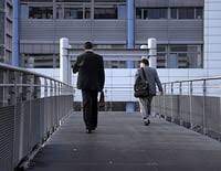 Ensuite, on y a adjoint d'autres services avec des prix négociés sur presque tout ce dont on peut avoir besoin dans la vie courante, pour équiper sa maison. L Incroyable Vie Des Familles Les Plus Nombreuses De France