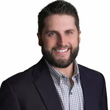 Dustin Rogers's Instagram, Twitter & Facebook