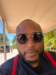 Hi all! I just wanted to introduce myself! 04/25 BDay