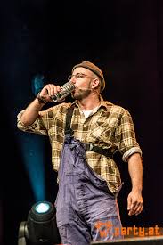 Seiler und speer ham kummst vs nach hause kommst english subtitles deutsch online lernen. Party At Photos Seiler Speer Ham Kummst Tour 2015 Jokebrothersproductions Boo Kings Gasometer Wien