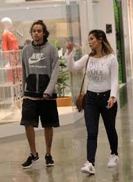 Carol nakamura zodiac sign is a taurus. Carol Nakamura Passeia Com O Filho De 18 Anos E Semelhanca Entre Eles Impressiona