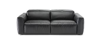 Or maybe in a black and white living room. Designersofas Natuzzi Italia