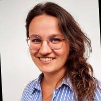 9 "Viola Hahn" profiles