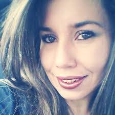 Evelin Garay's Instagram, Twitter & Facebook