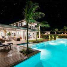 Pin By Liza Neira On Diseno De Interiores Y Casas House Goals Dreams Pool Houses Modern Pools