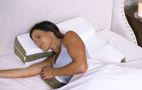 What's new, what's natural, and what's tried and true. The Perfect Anatomy Shoulder Pillow For Pain Relief