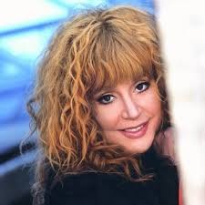 Emma Saville — слушать все песни бесплатно, популярные и новые треки в  хорошем качестве