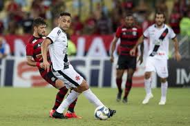 Flamengo vira sobre o vasco em são januário e aumenta invencibilidade no clássico. Com Gol No Fim Vasco Empata Com O Flamengo E Segue Invicto No Carioca