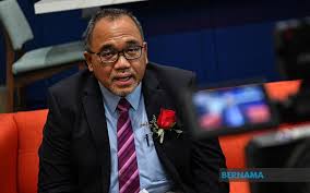 Untuk melihat uud 1945 yang berlaku saat ini, silakan klik di sini. Bernama Sidang Dun Perak Tunggu Jawapan Pejabat Peguam Negara