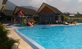 Hotel ini berada 2,6 mi (4,2 km) dari gunung guntur dan 15,7 mi (25,3 km) dari gunung cikuray. Cahaya Villa Hotel Cipanas Garut Tarif Kamar Tiket Masuk Fasilitas