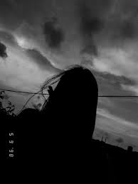 Aesthetic Black And White Instagram Profile Pictures Notitle Sila Nur Bilderideenfurinstagram Cooleinstagrambilderideen Gu Instagrambilderi Schattenfotos Instagram Profilbild Instagram Foto Ideen