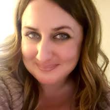 What vessel size works well for candle making?