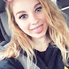 Emily Kellner (@ilovemylife63)