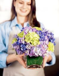 When in flower, the golden wattle displays the national colours, green and gold. 50 Creative Florist And Flower Shop Names Toughnickel