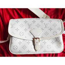 52 free shipping by amazon Louis Vuitton White Monogram Crossbody Bag Shopee Philippines