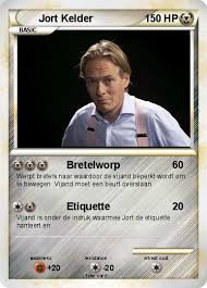 Omheen met een portier, de bel gaat luiden, de band gaat lopen en iedereen moet op tijd daar zijn. Pokemon Jort Kelder