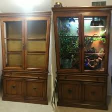 Diy Chameleon Terrarium From An Old China Cabinet Beardeddragondiy Diy Reptile Chameleon Terrarium Reptile Enclosure