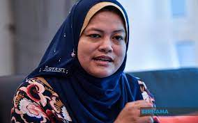 Exco perak, datuk nolee ashilin mohammed radzi berkata, angka itu jatuh sejak perintah kawalan pergerakkan bersyarat. Bernama Perak Government To Reintroduce Pulara Next Year