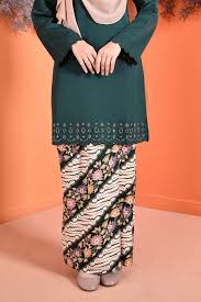 Kalau kurung tak dak pesak ni sangat lah mudah! Baju Kurung Batik Nadelle Green Muslimahclothing Com