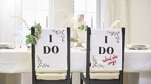 Geldgeschenke können zum beispiel zur hochzeit, zum geburtstag, zu einem erreichten abschluss oder zu weihnachten verschenkt werden. Geldgeschenke Zur Hochzeit Ideen Edding